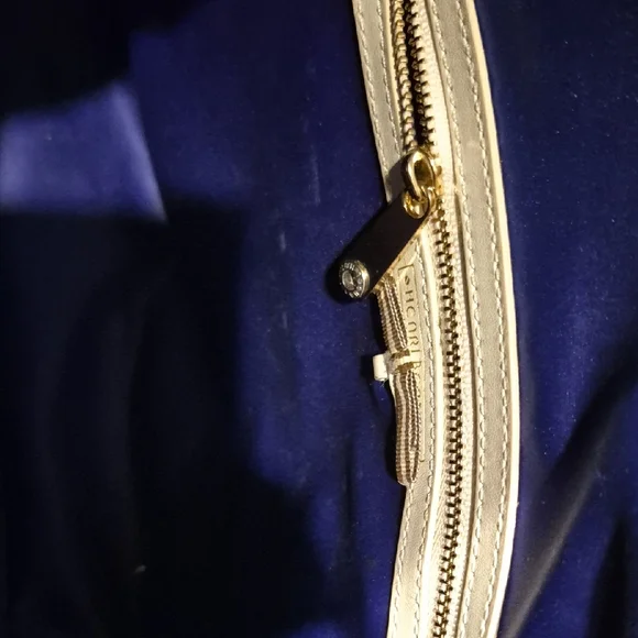 Henri Bendel Black and Gray Convertible Bag - Picture 6 of 7